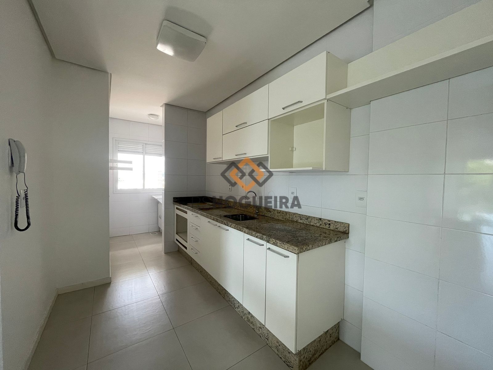 Apartamento para alugar com 3 quartos, 94m² - Foto 9