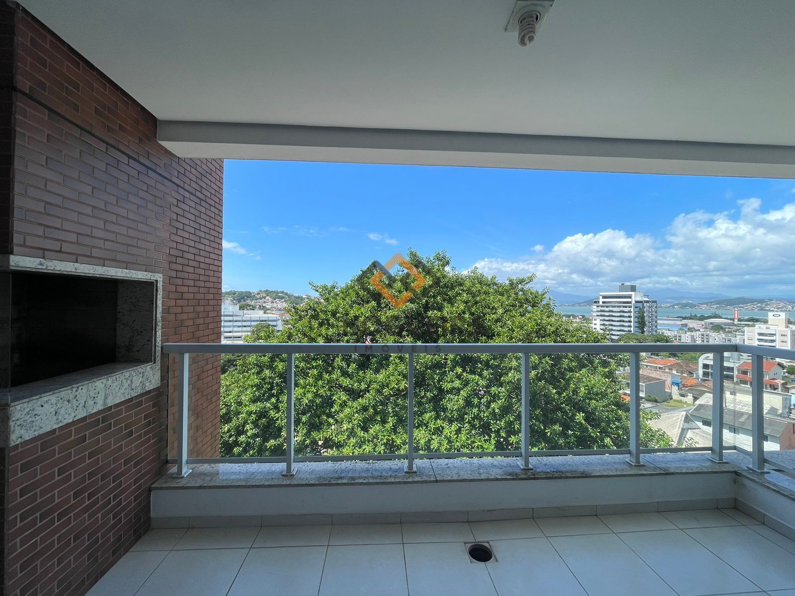 Apartamento para alugar com 3 quartos, 94m² - Foto 3