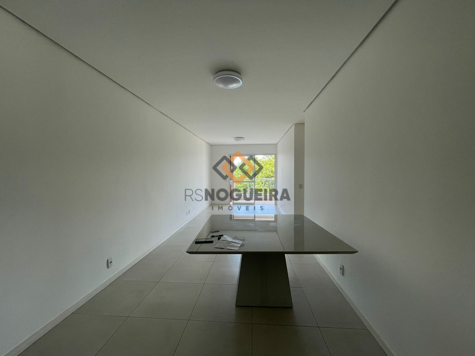 Apartamento para alugar com 3 quartos, 94m² - Foto 11