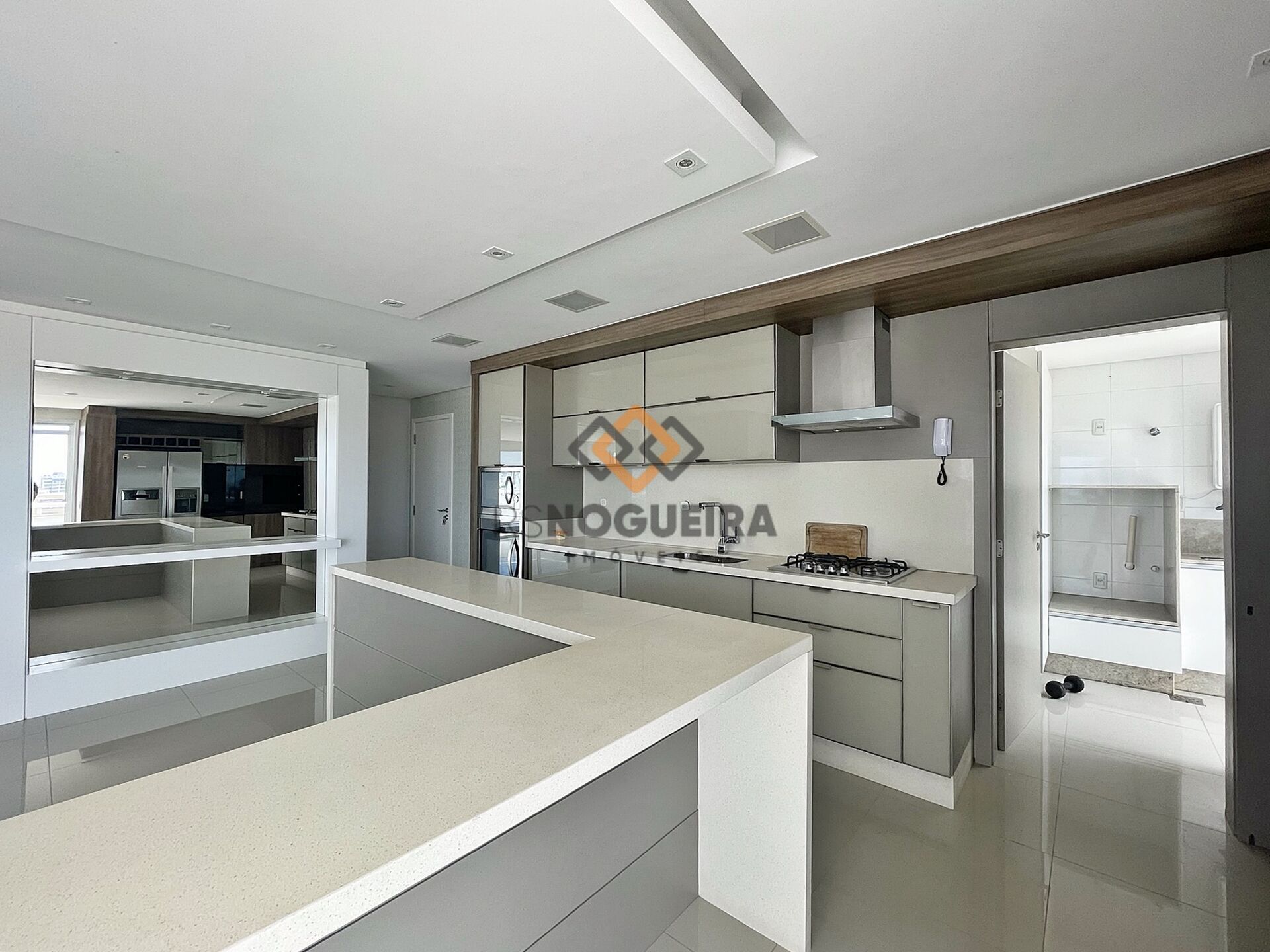 Cobertura para alugar com 3 quartos, 190m² - Foto 4