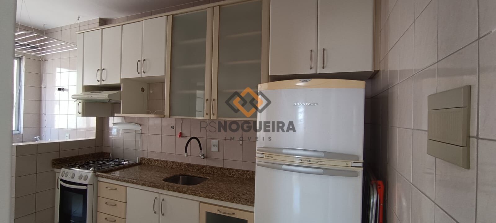 Apartamento para alugar com 2 quartos, 65m² - Foto 9