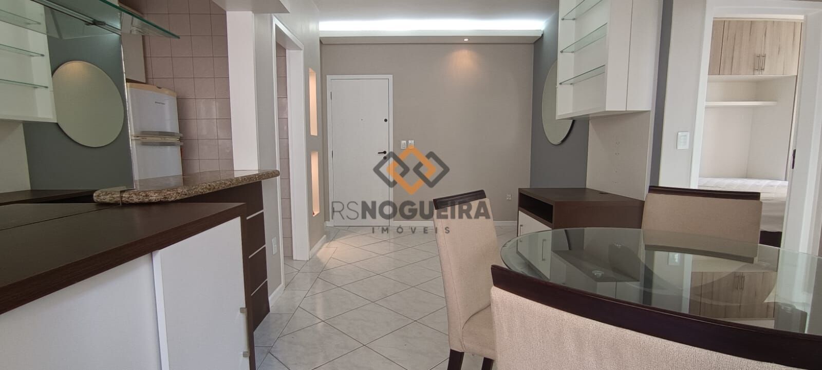 Apartamento para alugar com 2 quartos, 65m² - Foto 3