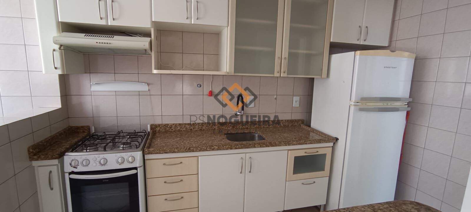 Apartamento para alugar com 2 quartos, 65m² - Foto 6