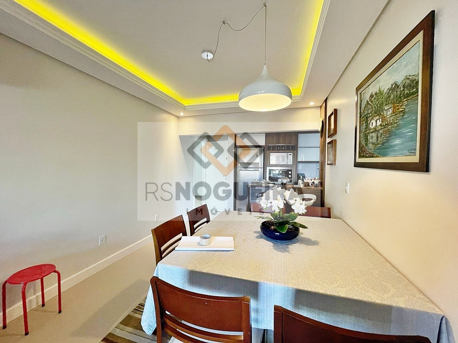 Apartamento à venda com 3 quartos, 90m² - Foto 4