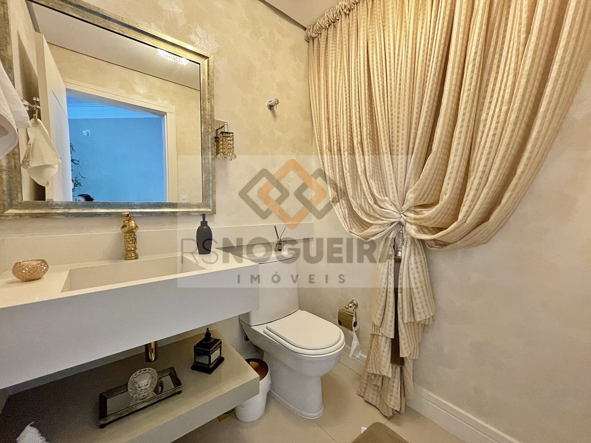 Casa, 4 quartos, 320 m² - Foto 32