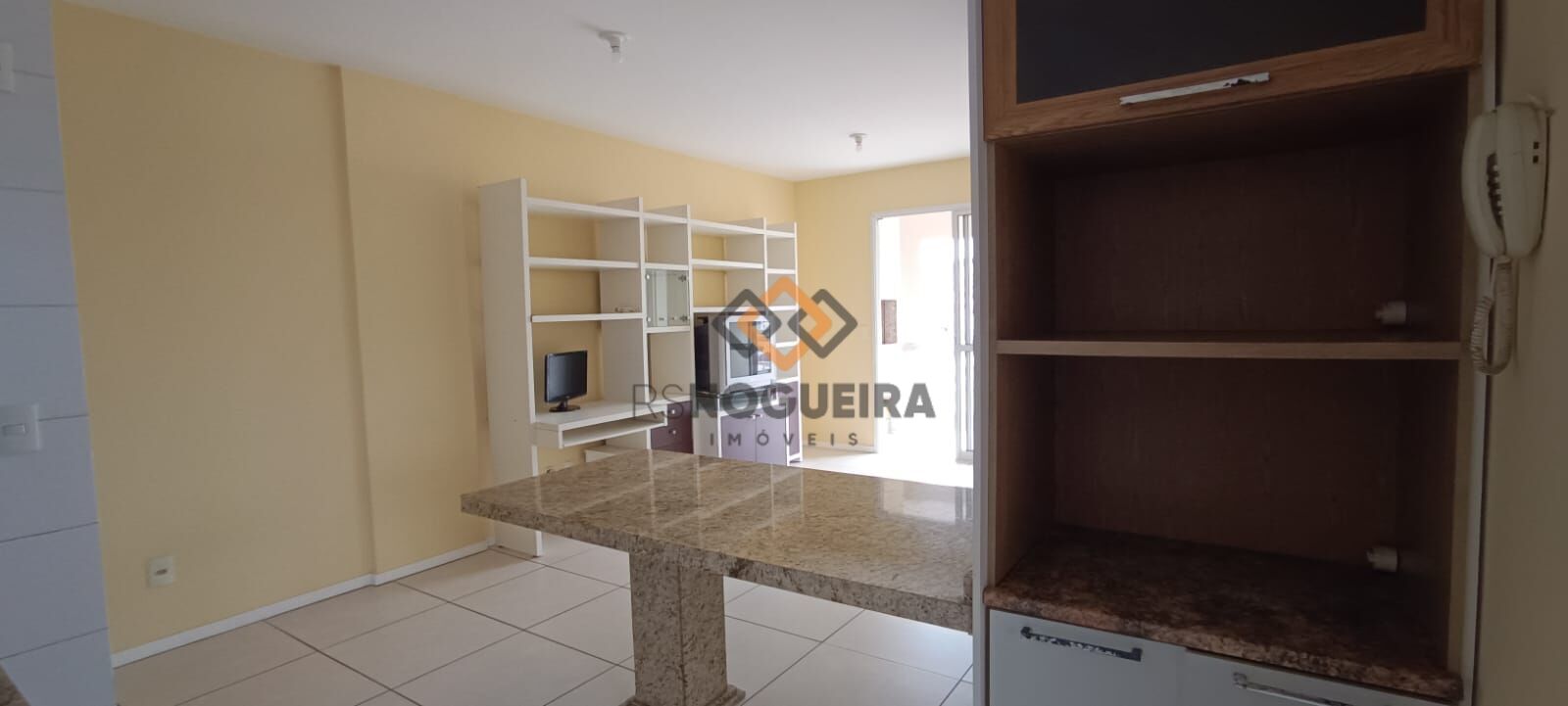 Apartamento para alugar com 2 quartos, 70m² - Foto 3