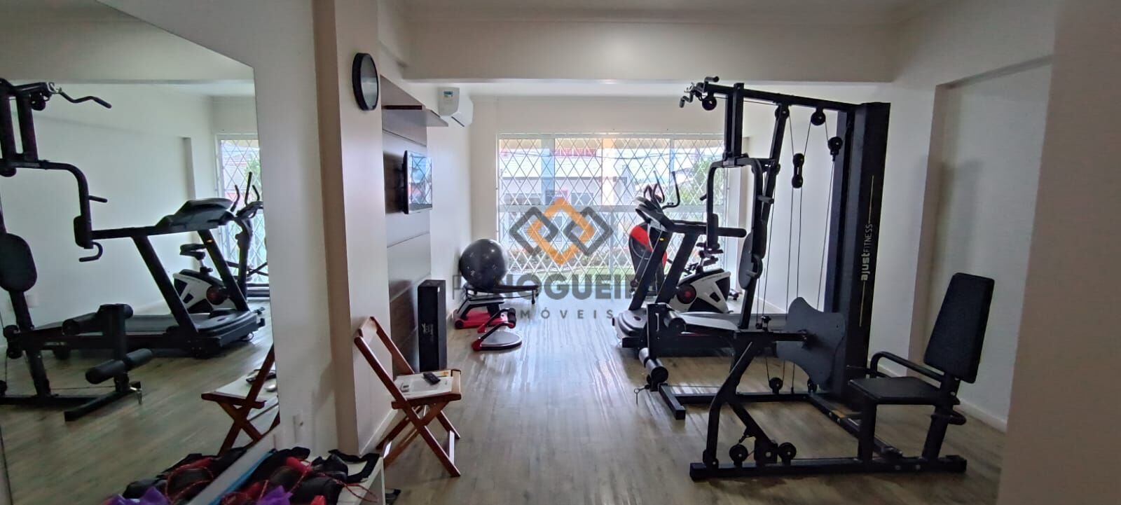 Apartamento para alugar com 2 quartos, 70m² - Foto 17