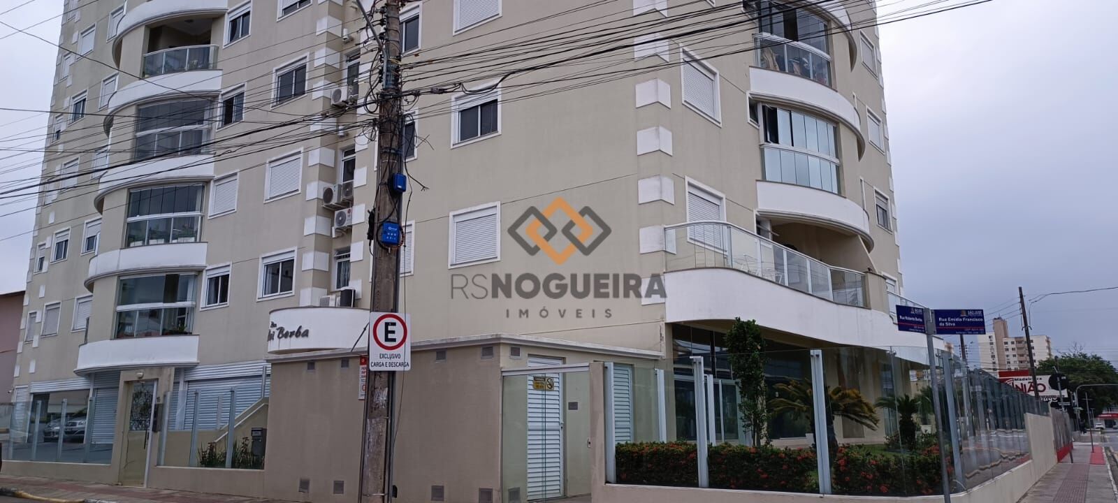 Apartamento para alugar com 2 quartos, 70m² - Foto 1