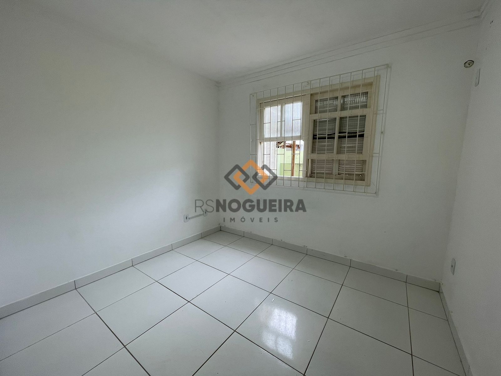 Casa para alugar com 2 quartos, 60m² - Foto 10