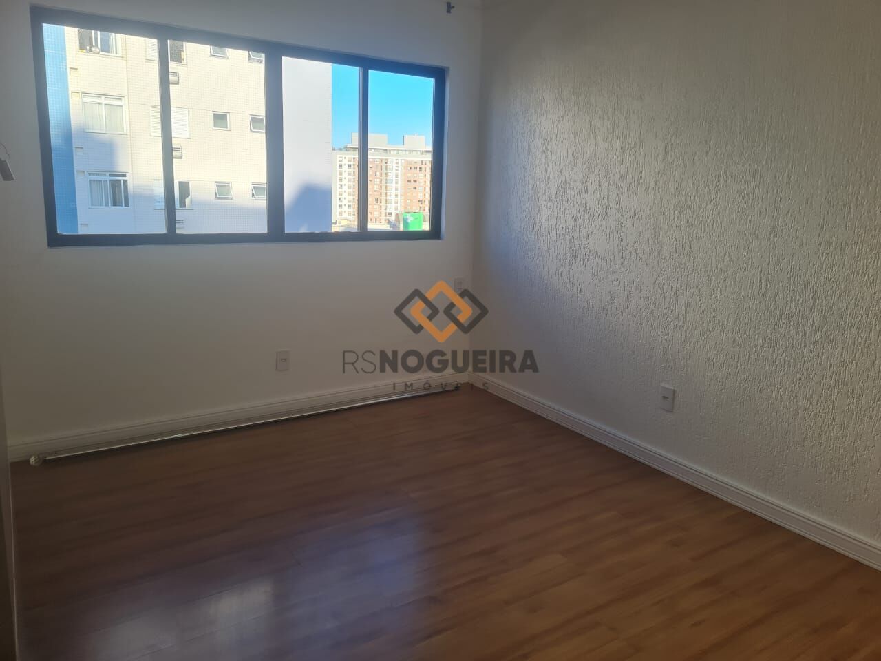 Apartamento para alugar com 3 quartos, 115m² - Foto 12