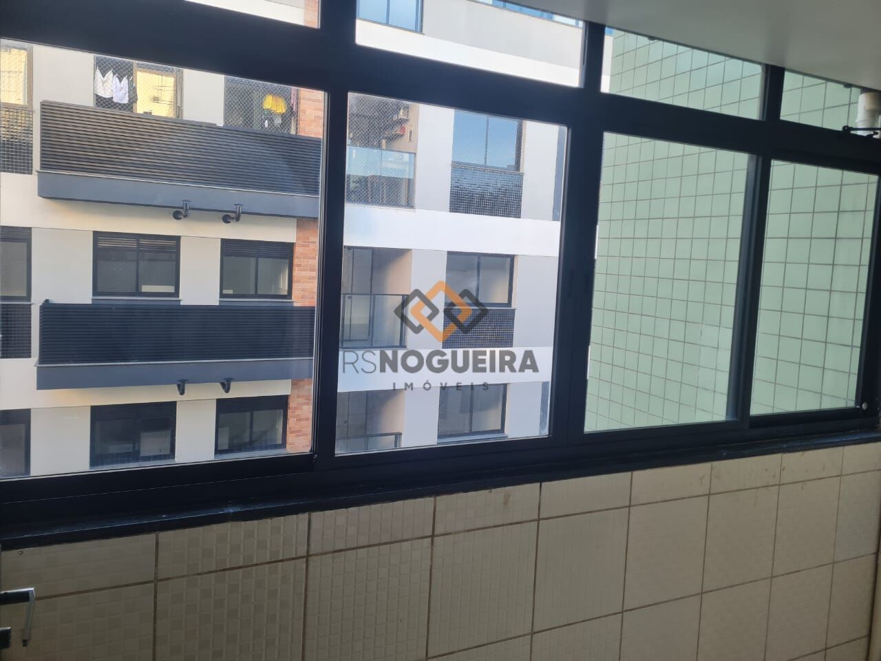 Apartamento para alugar com 3 quartos, 115m² - Foto 19
