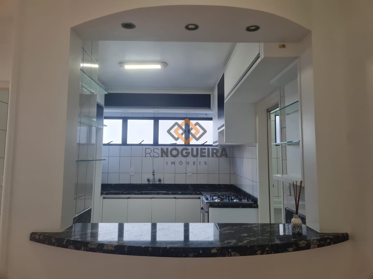 Apartamento para alugar com 3 quartos, 115m² - Foto 3