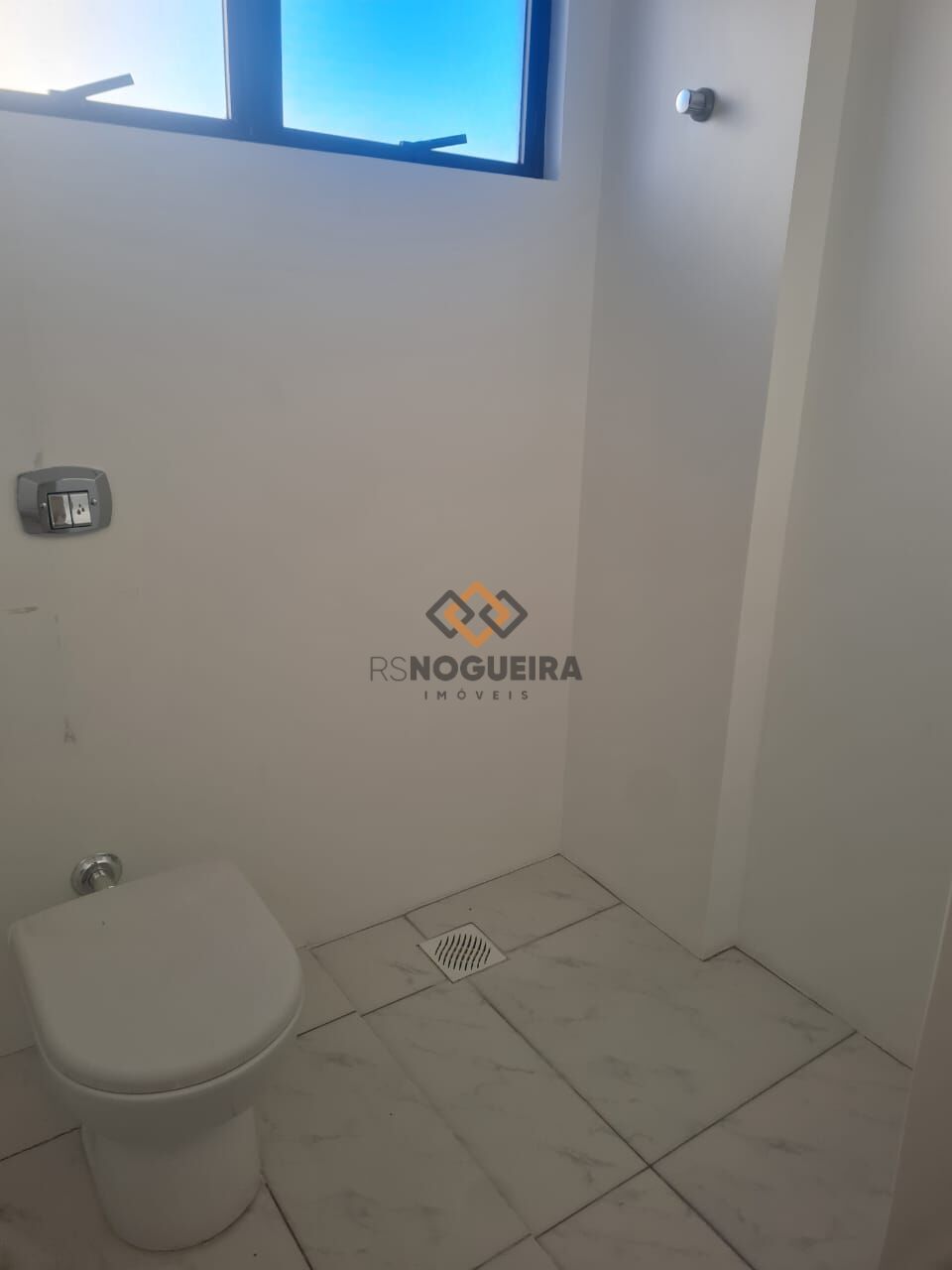 Apartamento para alugar com 3 quartos, 115m² - Foto 16