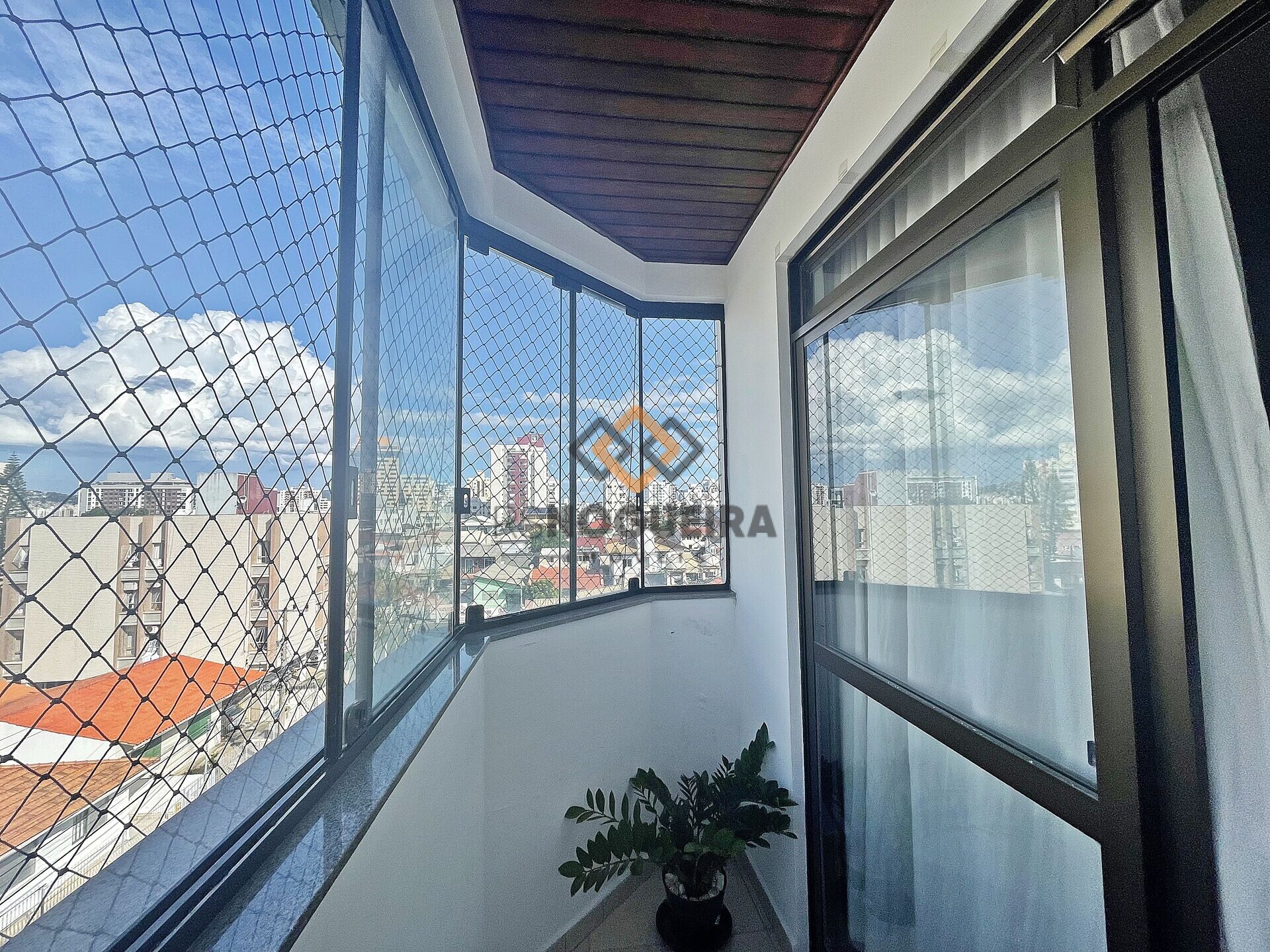 Apartamento à venda com 3 quartos, 75m² - Foto 11