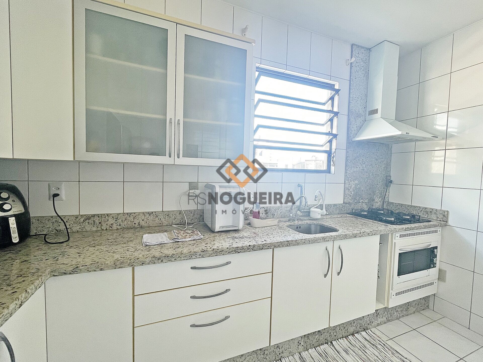 Apartamento à venda com 3 quartos, 75m² - Foto 15