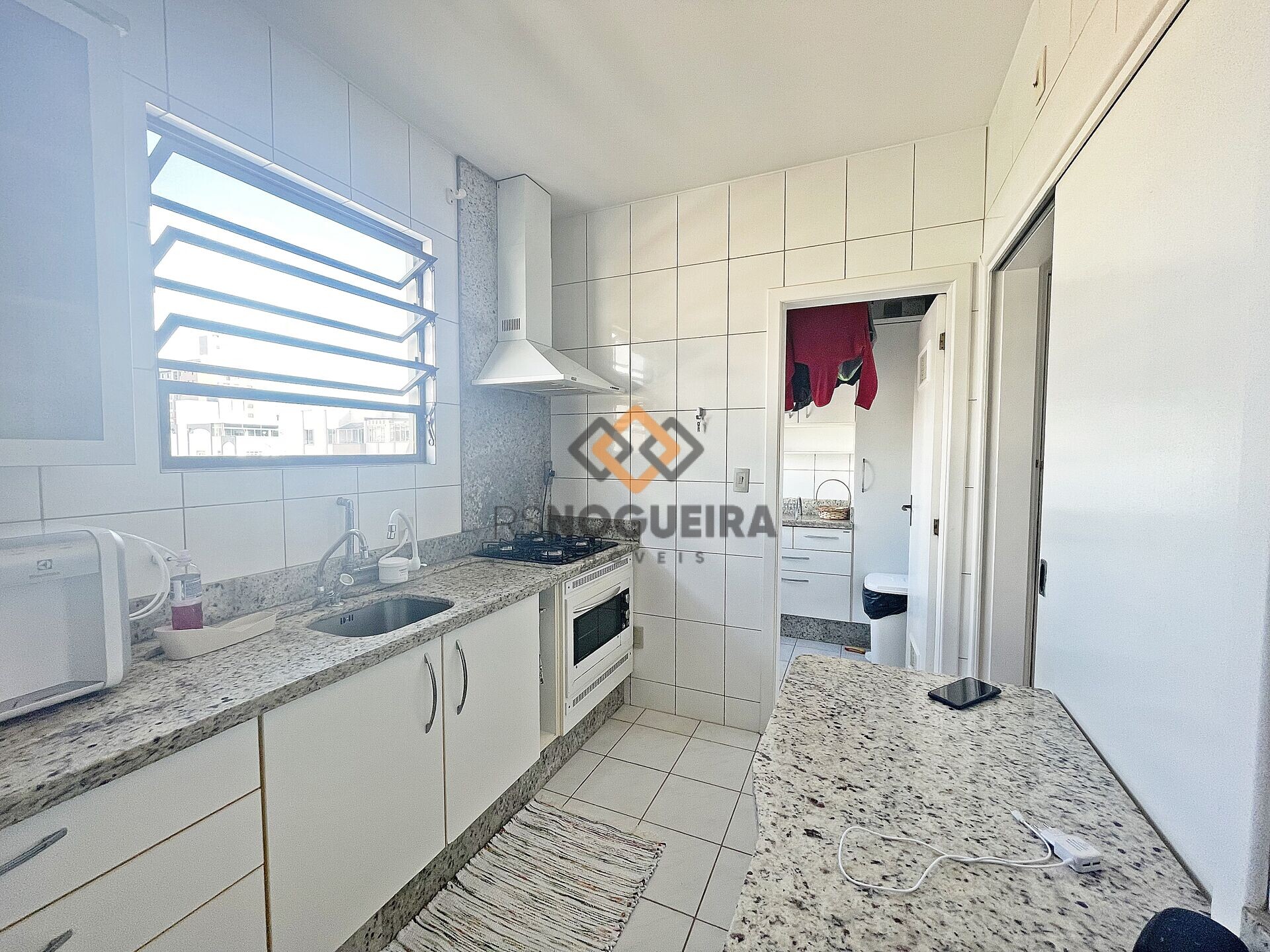 Apartamento à venda com 3 quartos, 75m² - Foto 12