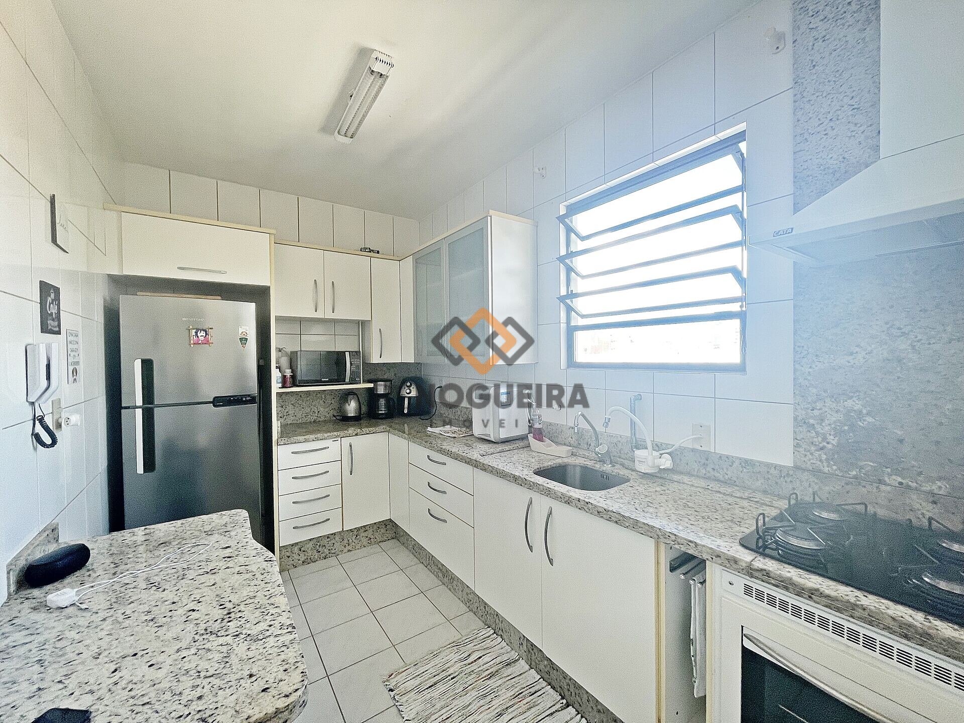 Apartamento à venda com 3 quartos, 75m² - Foto 16