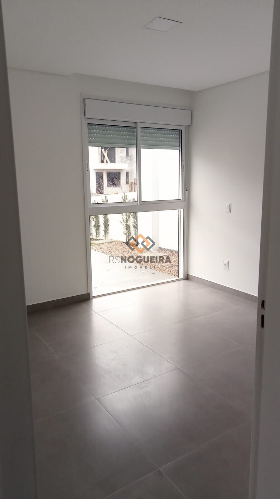 Casa à venda com 3 quartos, 83m² - Foto 4