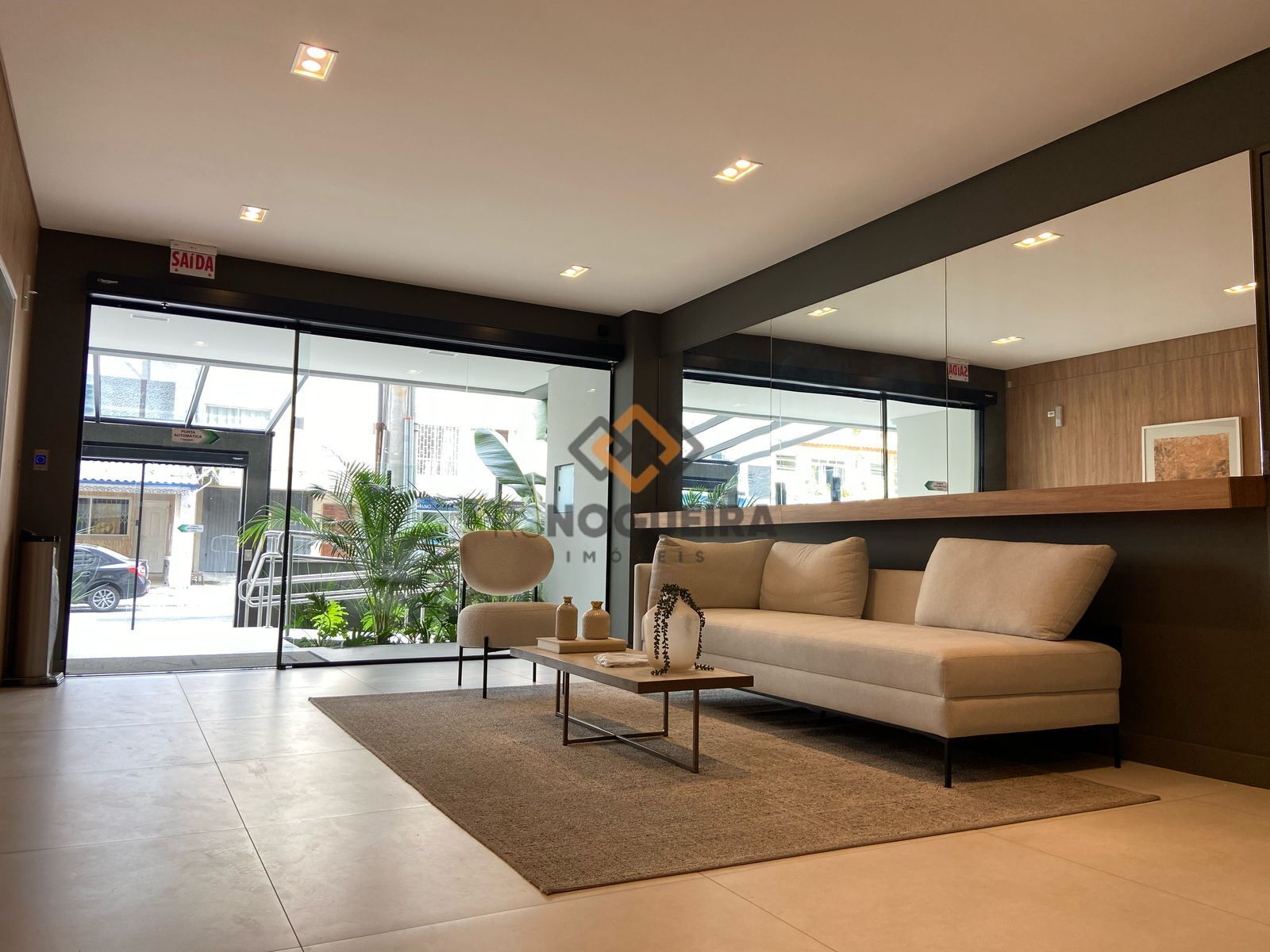 Cobertura à venda com 3 quartos, 257m² - Foto 2