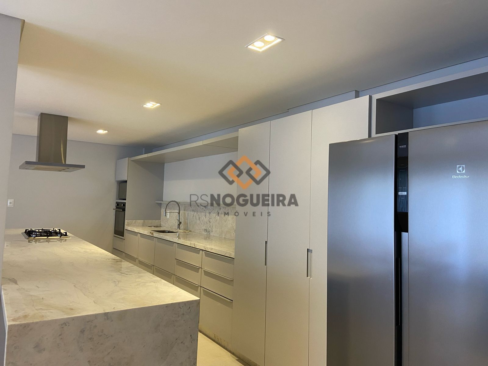 Cobertura à venda com 3 quartos, 257m² - Foto 15