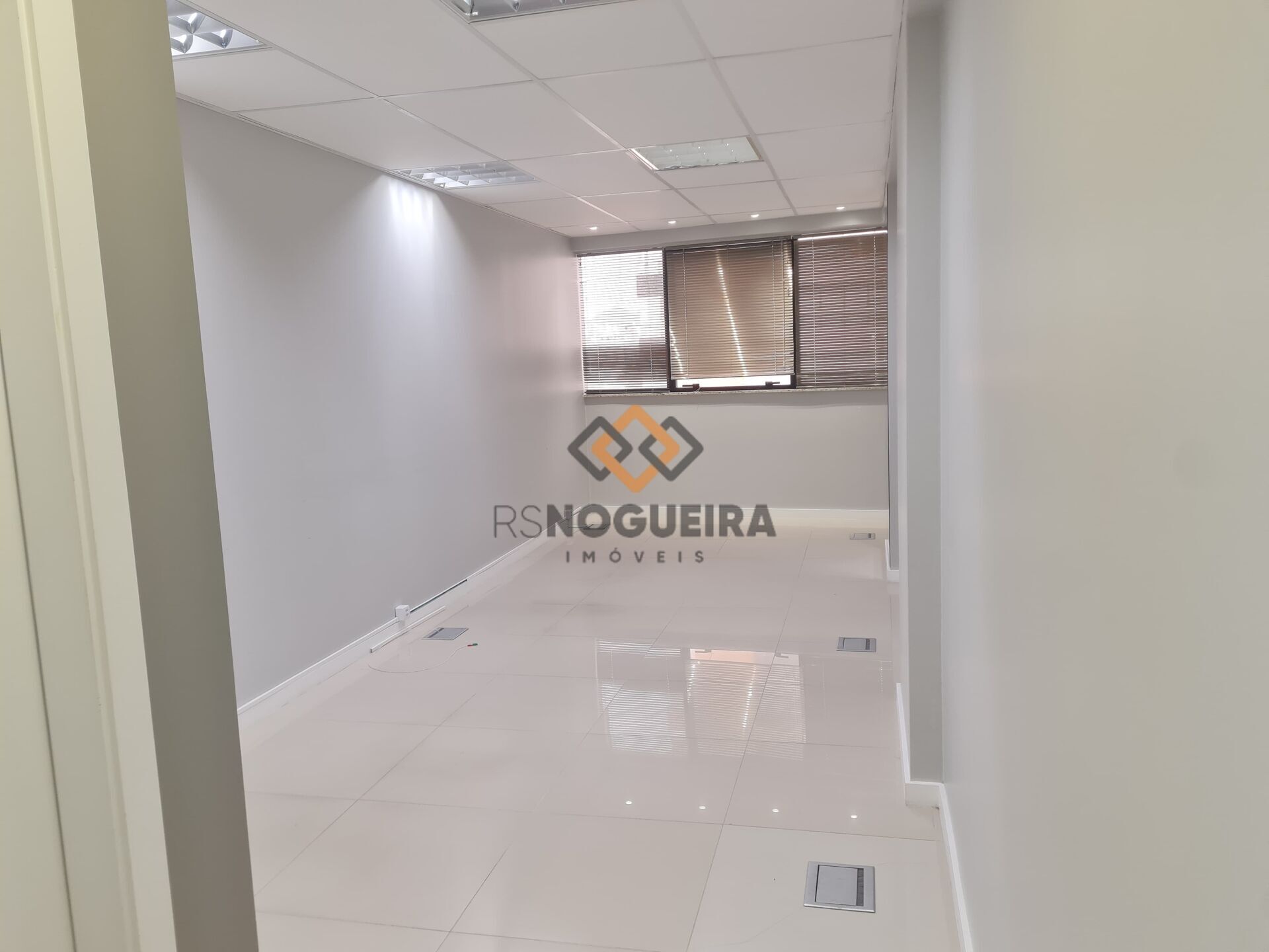 Conjunto Comercial-Sala para alugar, 23m² - Foto 2