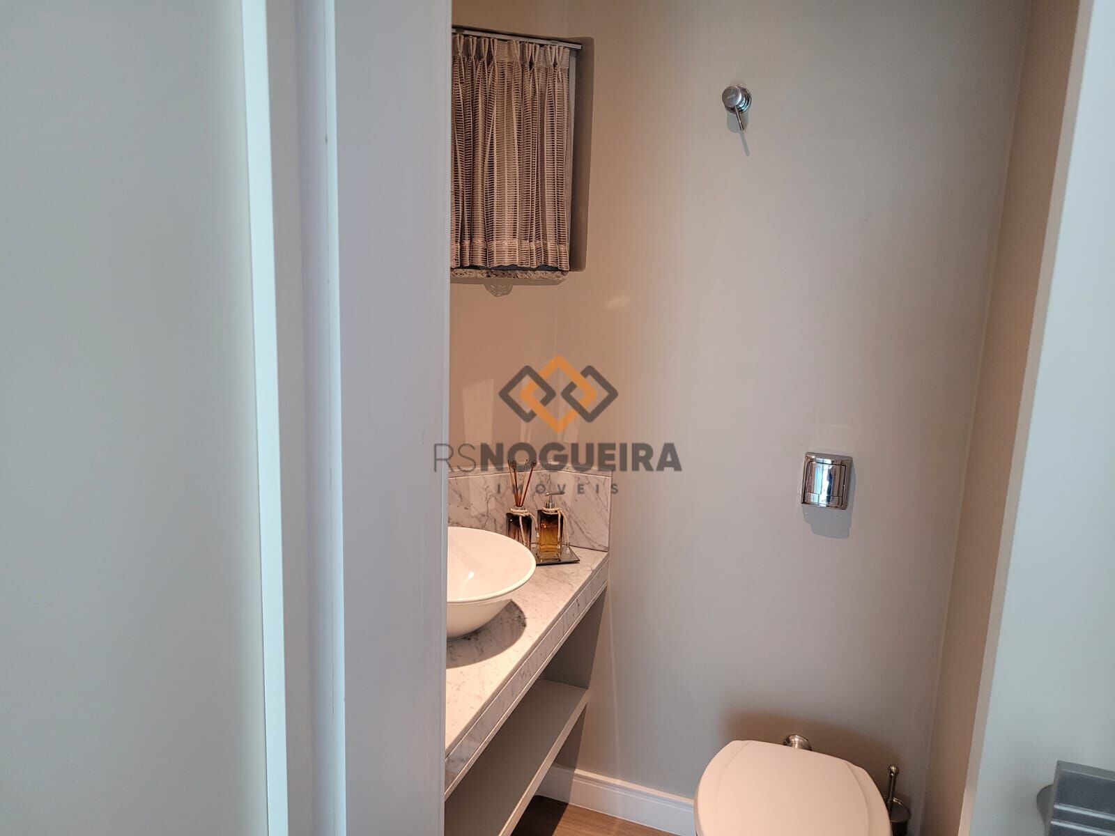 Apartamento para alugar com 3 quartos, 116m² - Foto 10