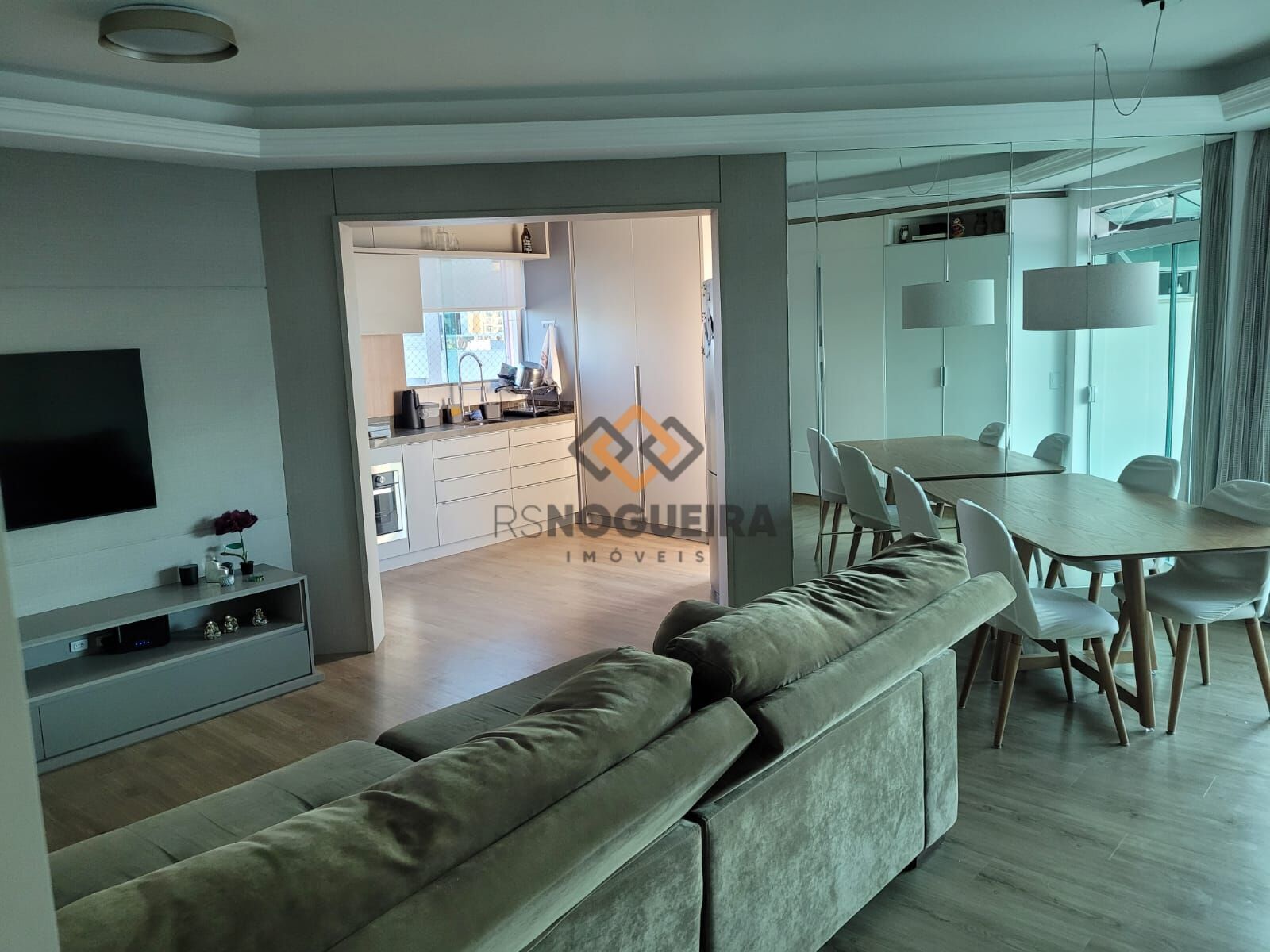 Apartamento para alugar com 3 quartos, 116m² - Foto 3