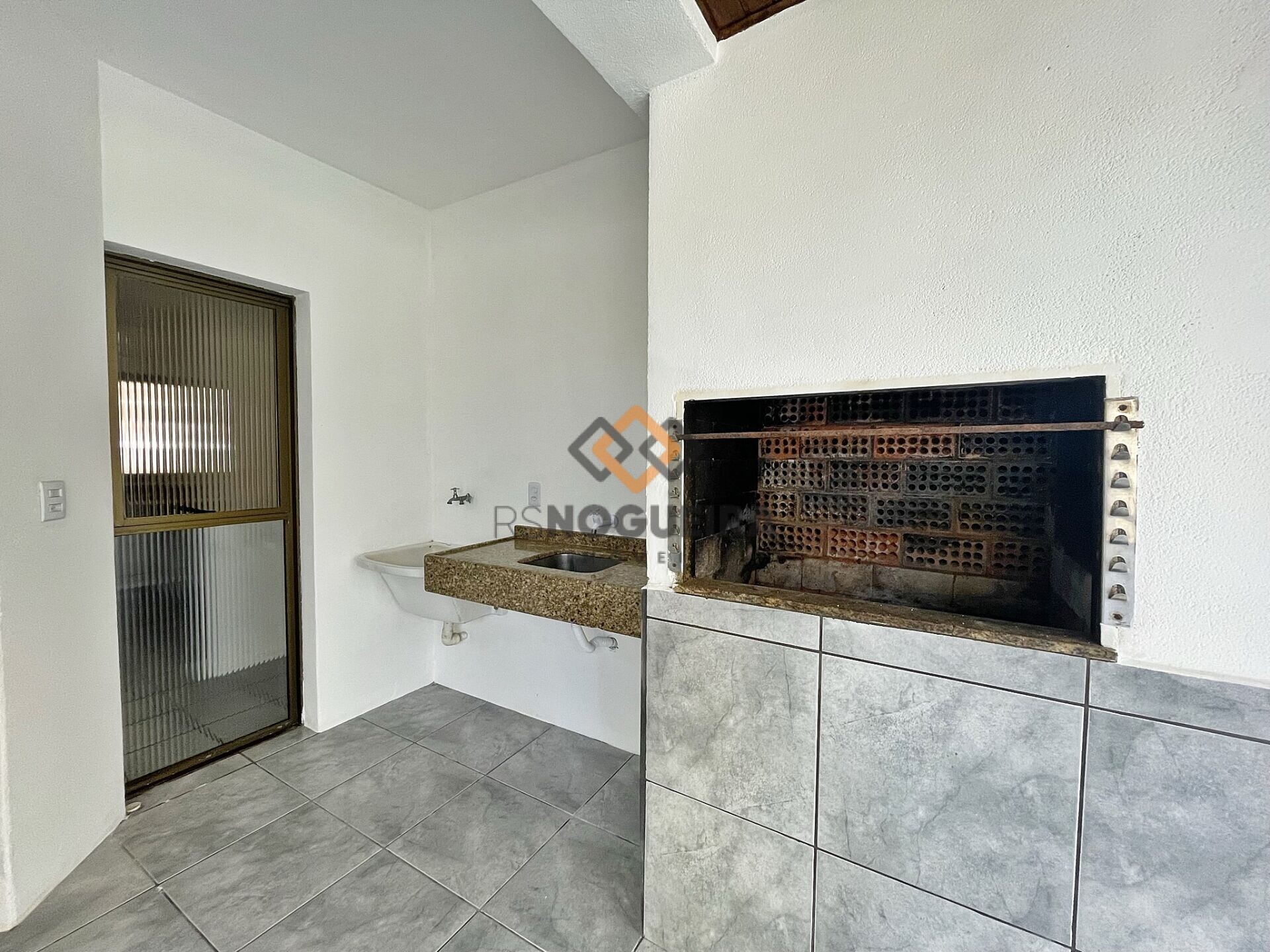 Apartamento para alugar com 2 quartos, 65m² - Foto 8