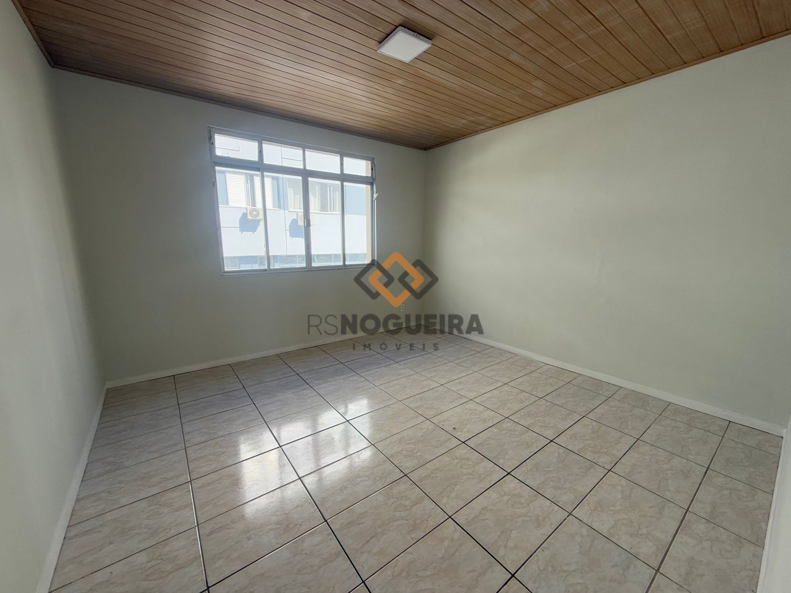 Apartamento para alugar com 3 quartos, 80m² - Foto 5