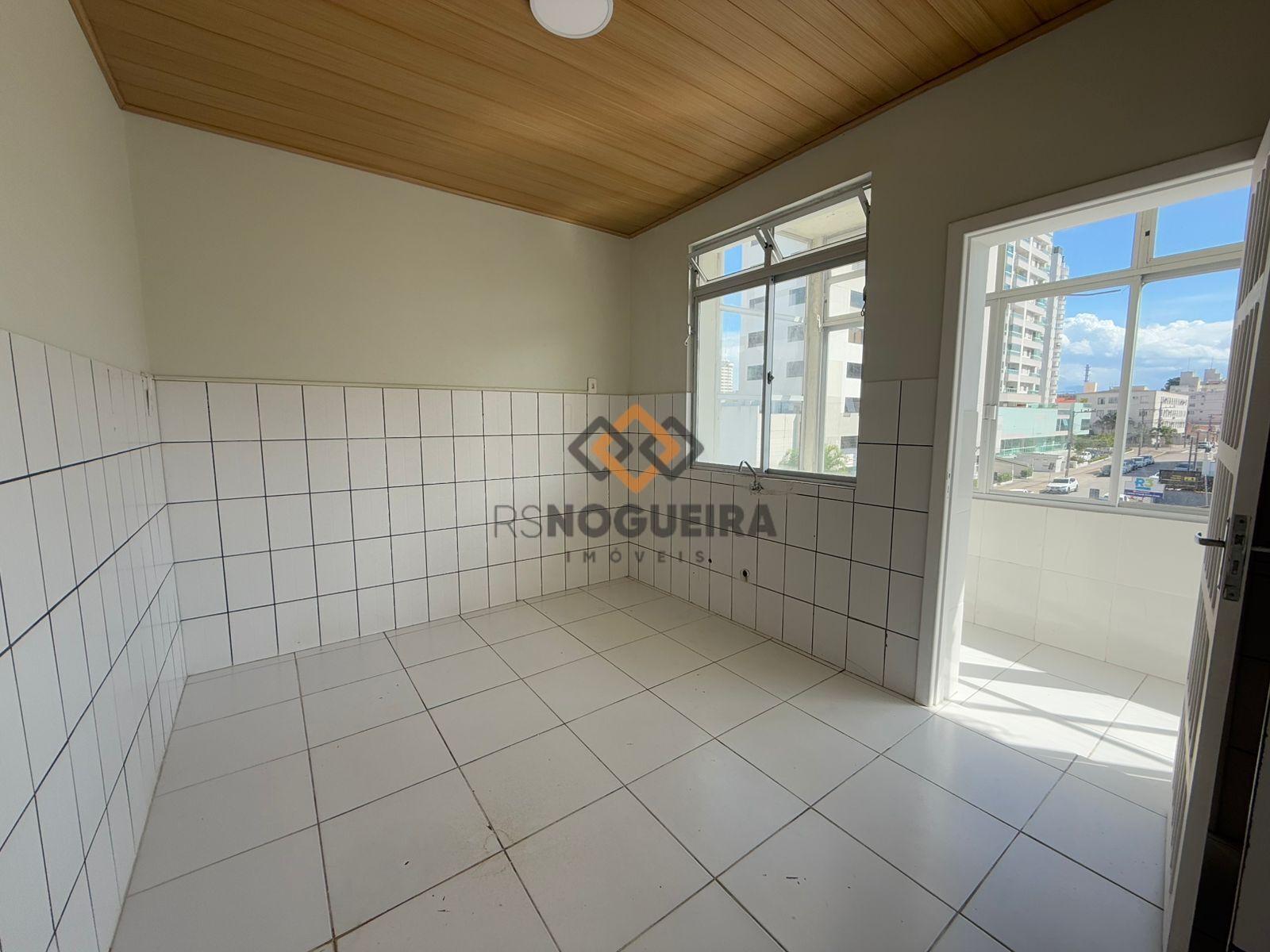 Apartamento para alugar com 3 quartos, 80m² - Foto 13