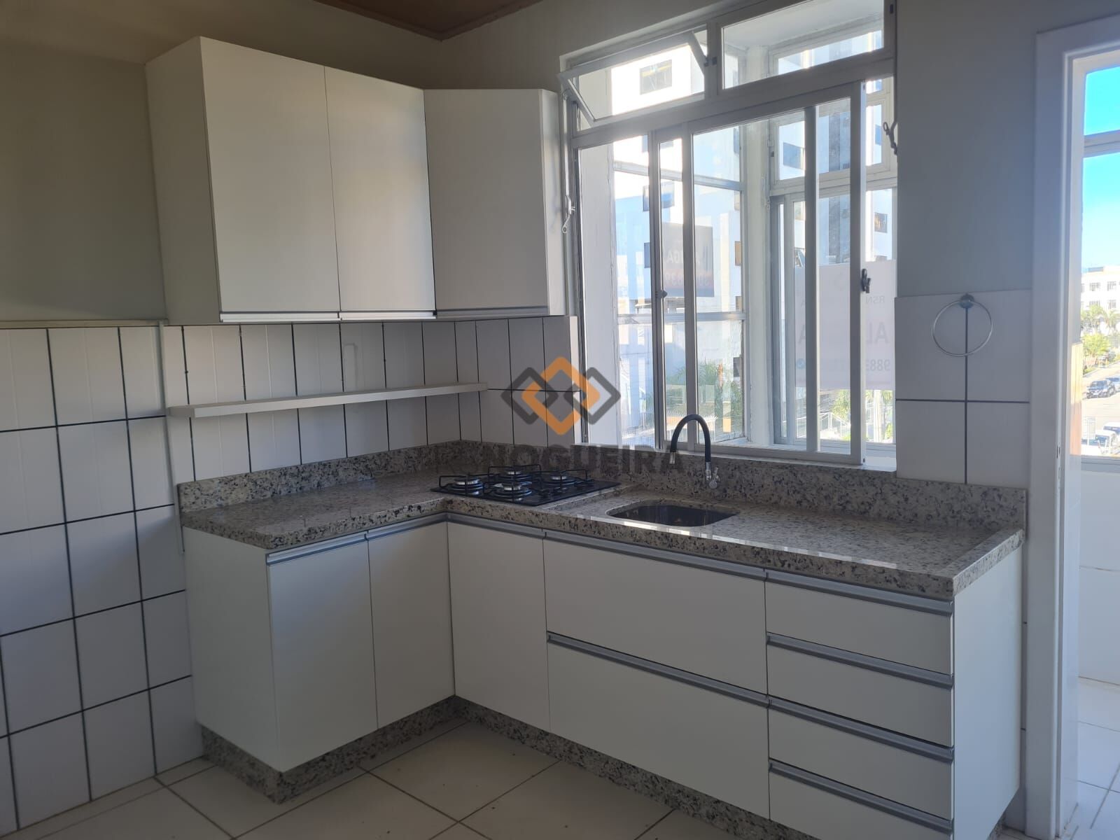 Apartamento para alugar com 3 quartos, 80m² - Foto 1