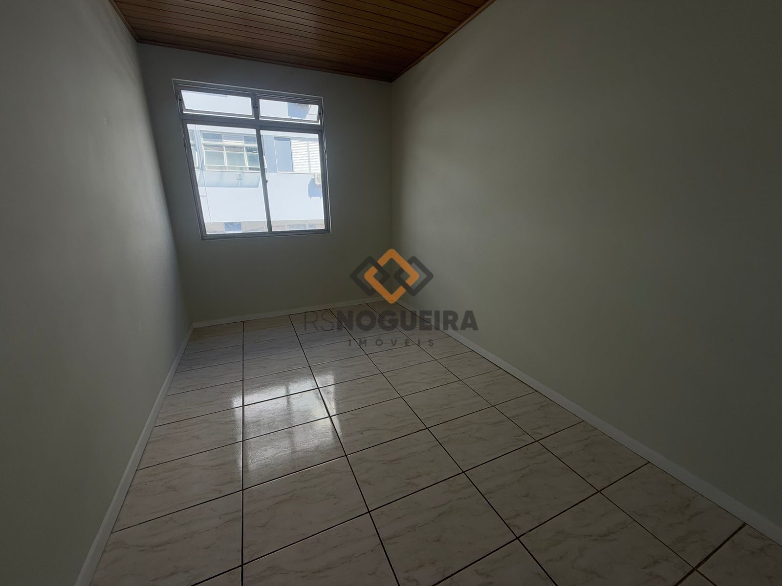 Apartamento para alugar com 3 quartos, 80m² - Foto 7