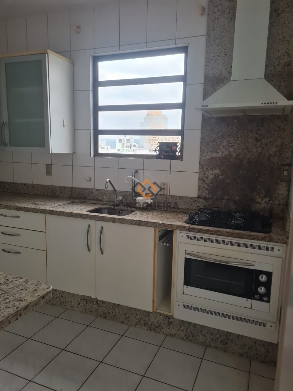 Apartamento para alugar com 3 quartos, 75m² - Foto 5