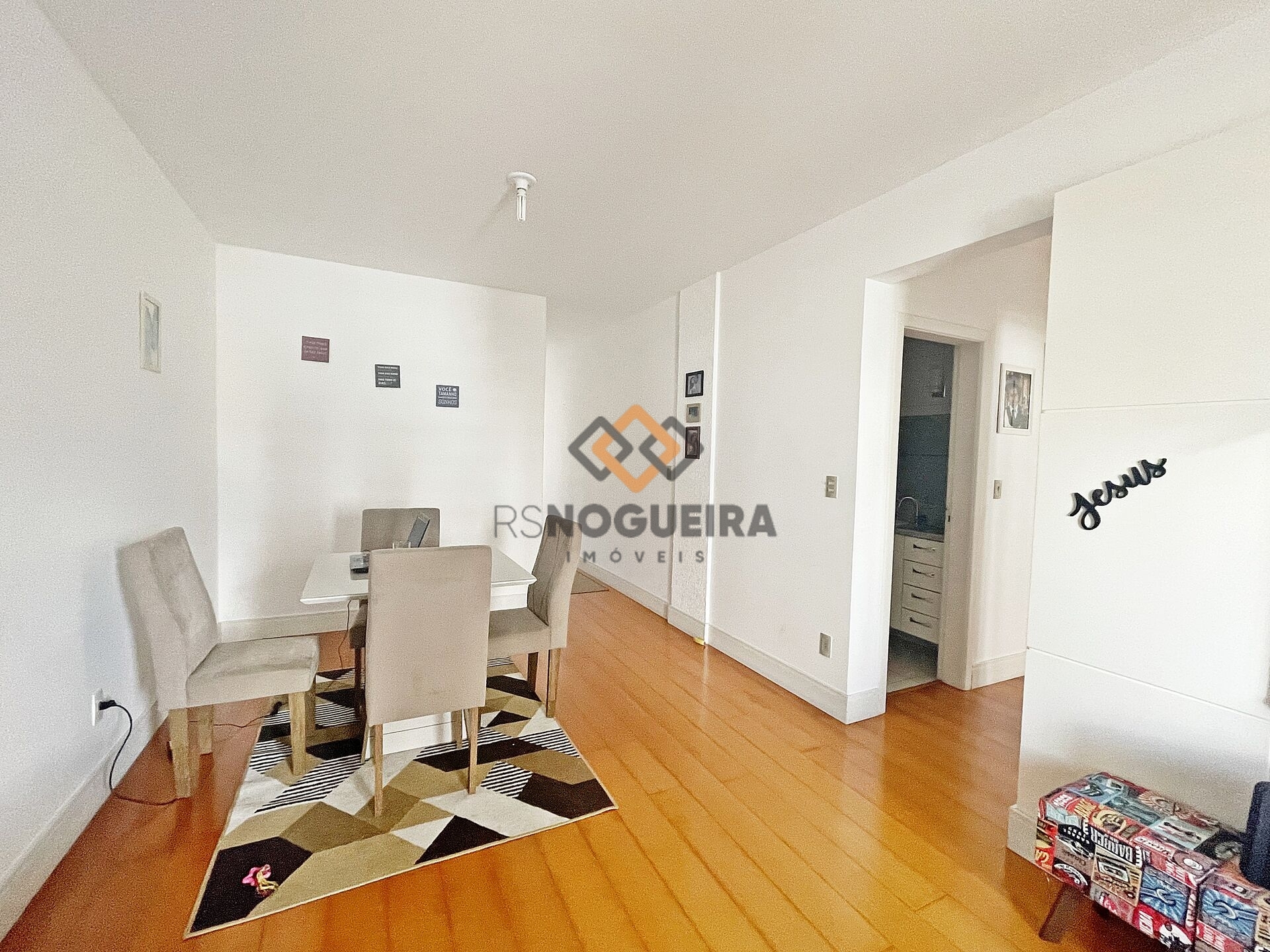 Apartamento para alugar com 3 quartos, 75m² - Foto 4