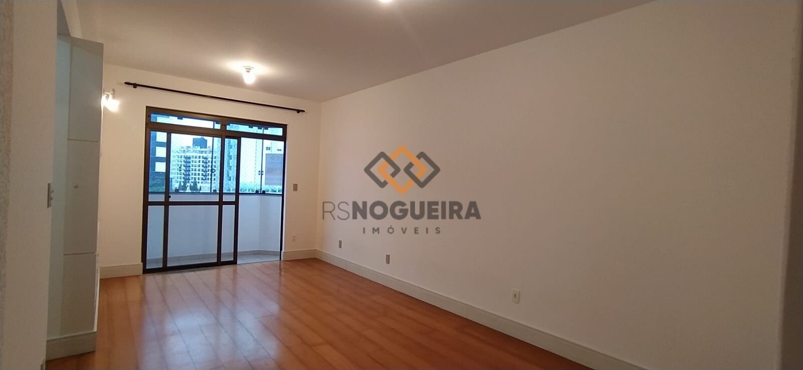Apartamento para alugar com 3 quartos, 75m² - Foto 2