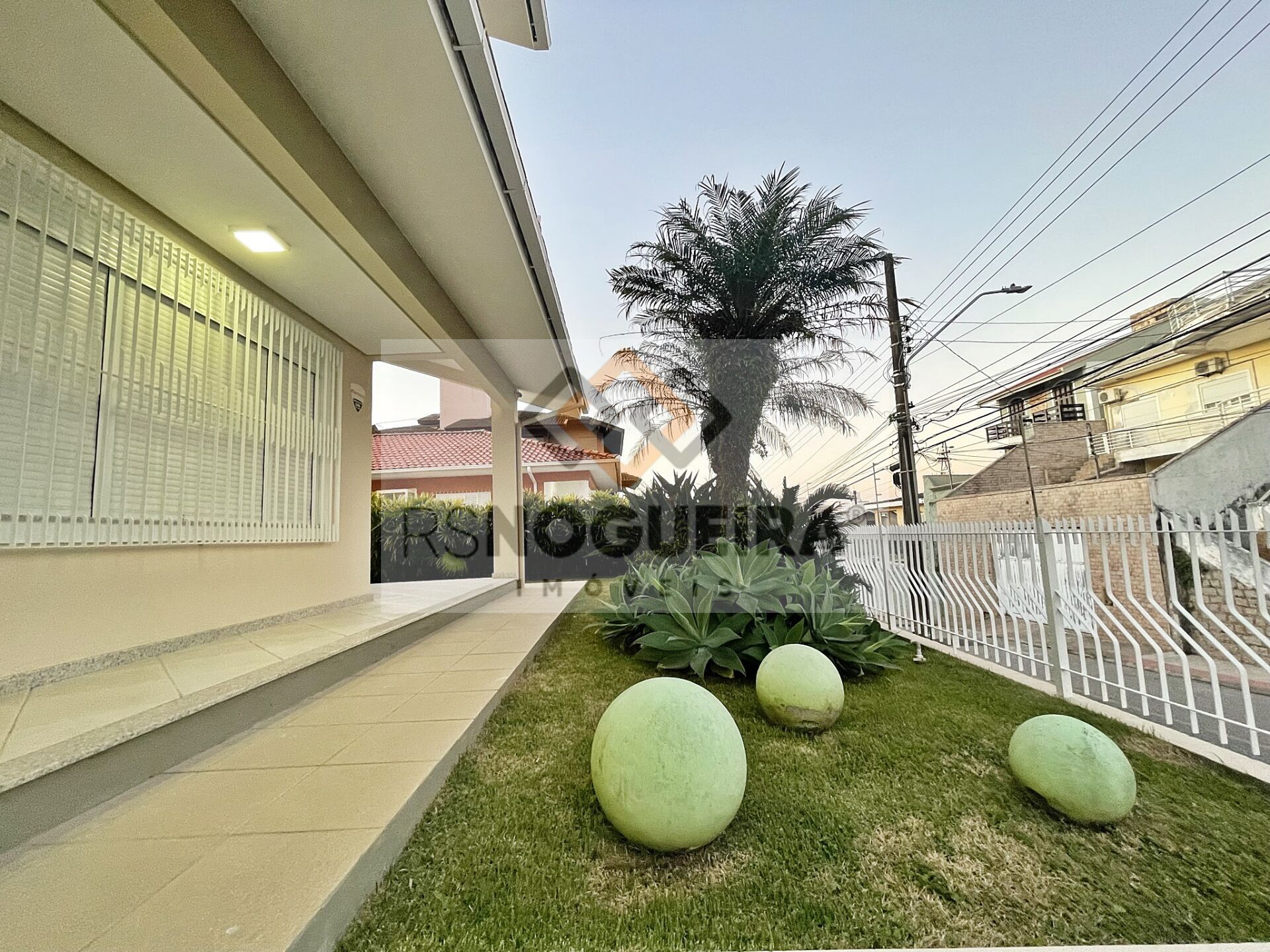 Casa, 4 quartos, 317 m² - Foto 3