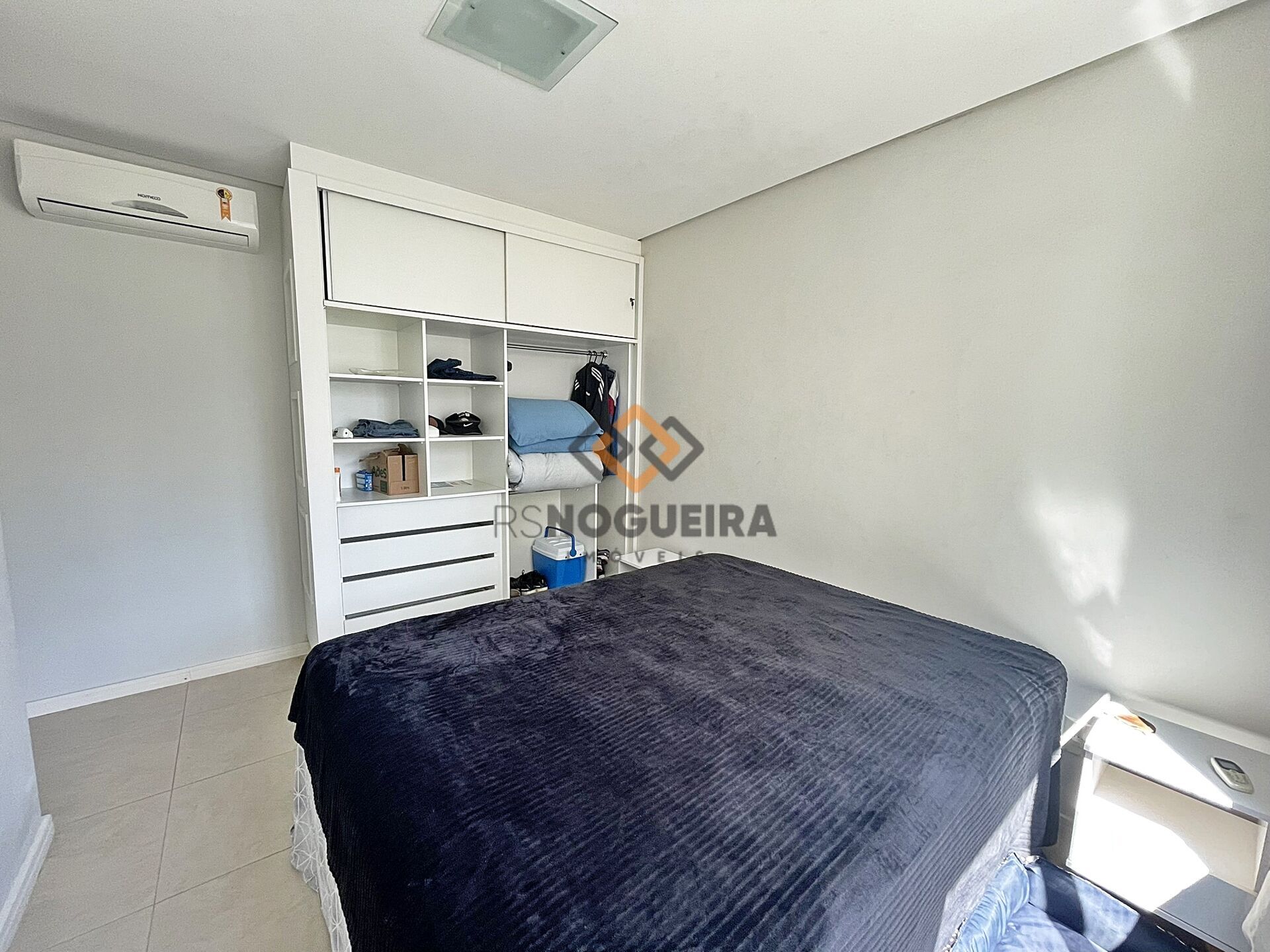 Apartamento à venda com 2 quartos, 64m² - Foto 23