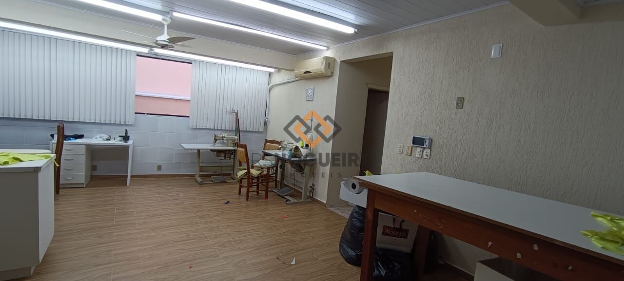 Casa à venda com 3 quartos - Foto 4