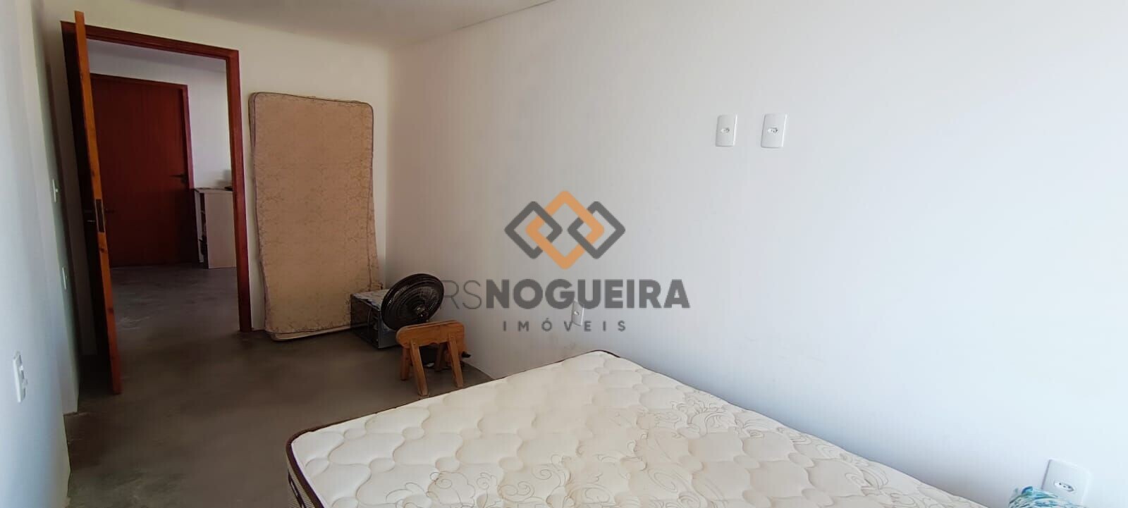 Casa à venda com 2 quartos, 150m² - Foto 16