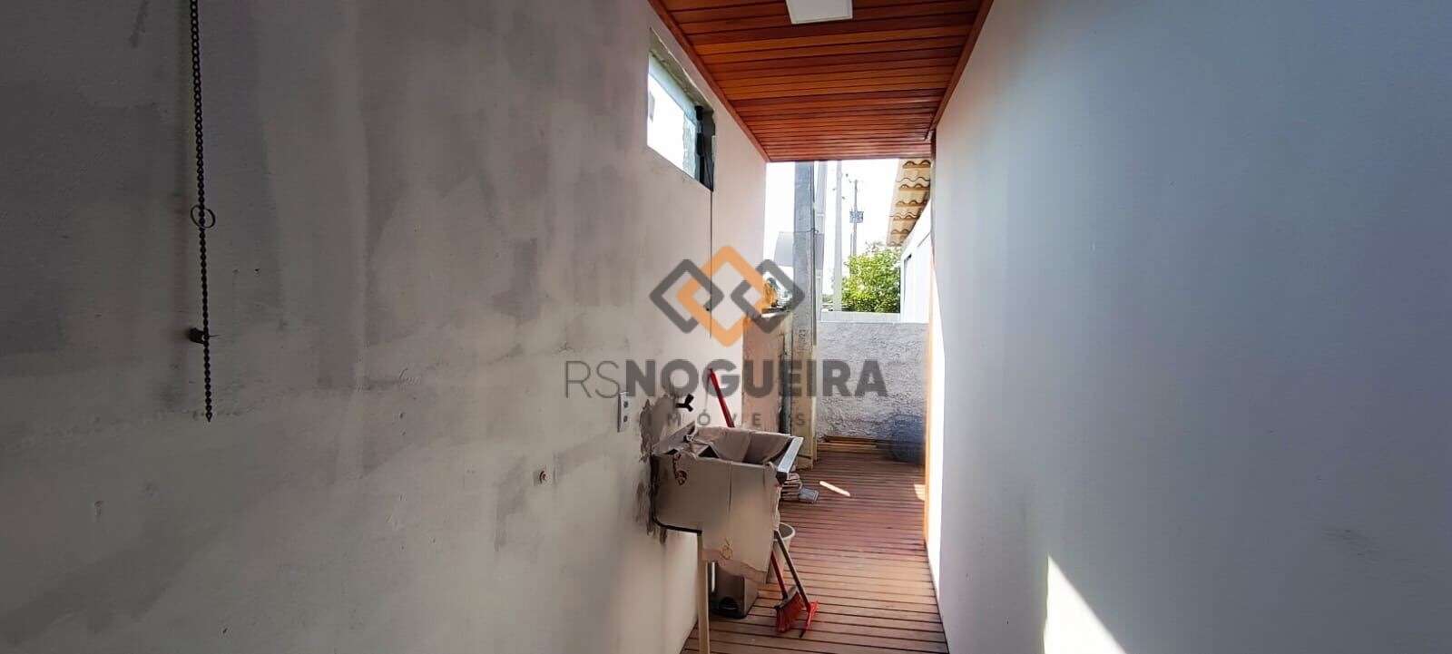 Casa à venda com 2 quartos, 150m² - Foto 10