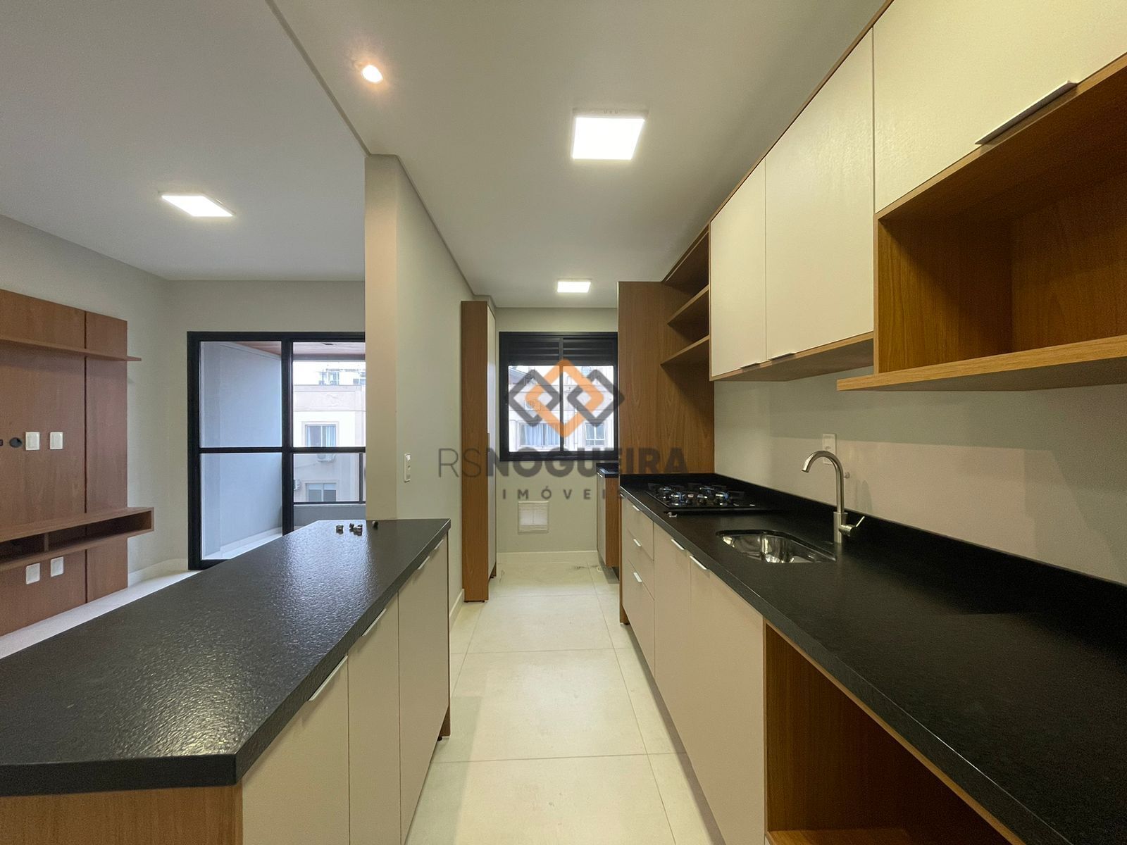 Apartamento para alugar com 2 quartos, 68m² - Foto 25