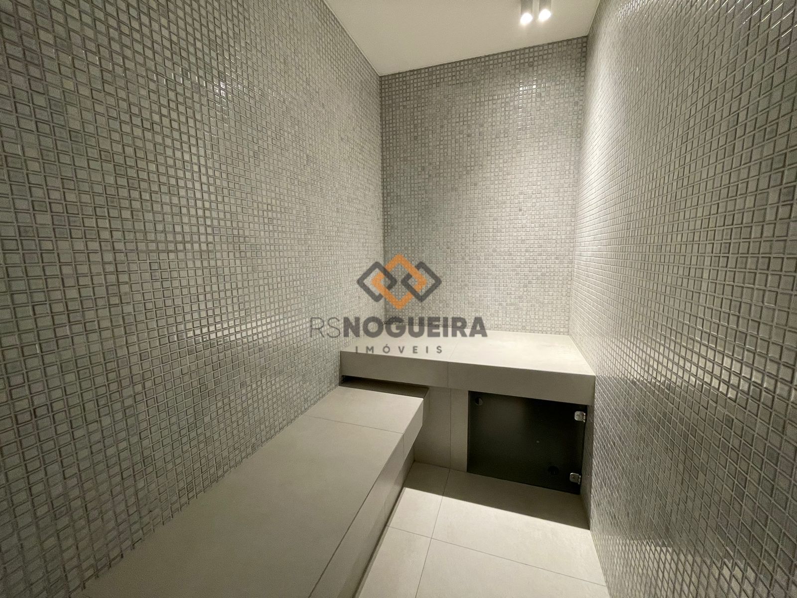 Apartamento para alugar com 2 quartos, 68m² - Foto 4