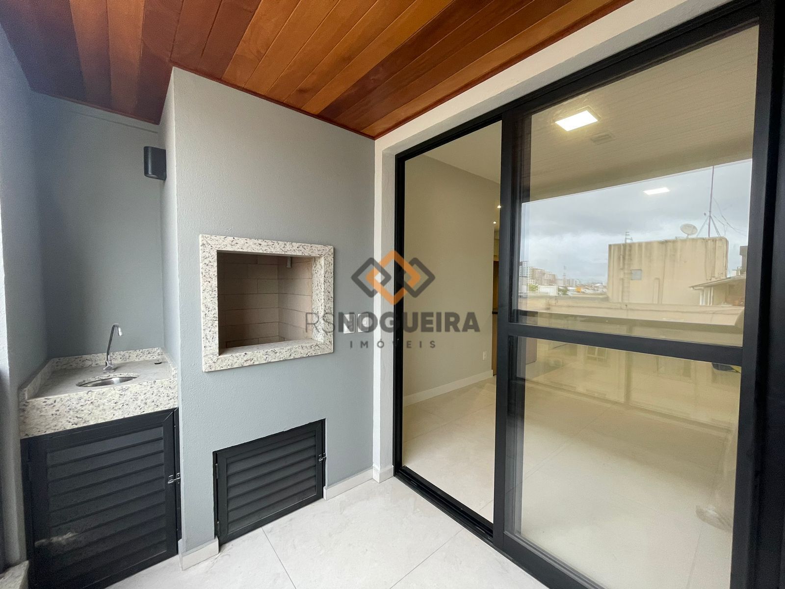 Apartamento para alugar com 2 quartos, 68m² - Foto 32