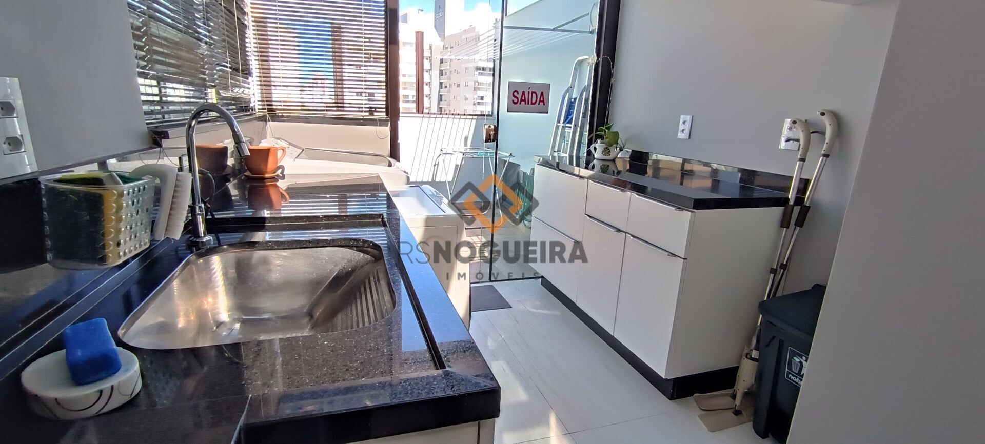 Cobertura para alugar com 4 quartos, 320m² - Foto 33