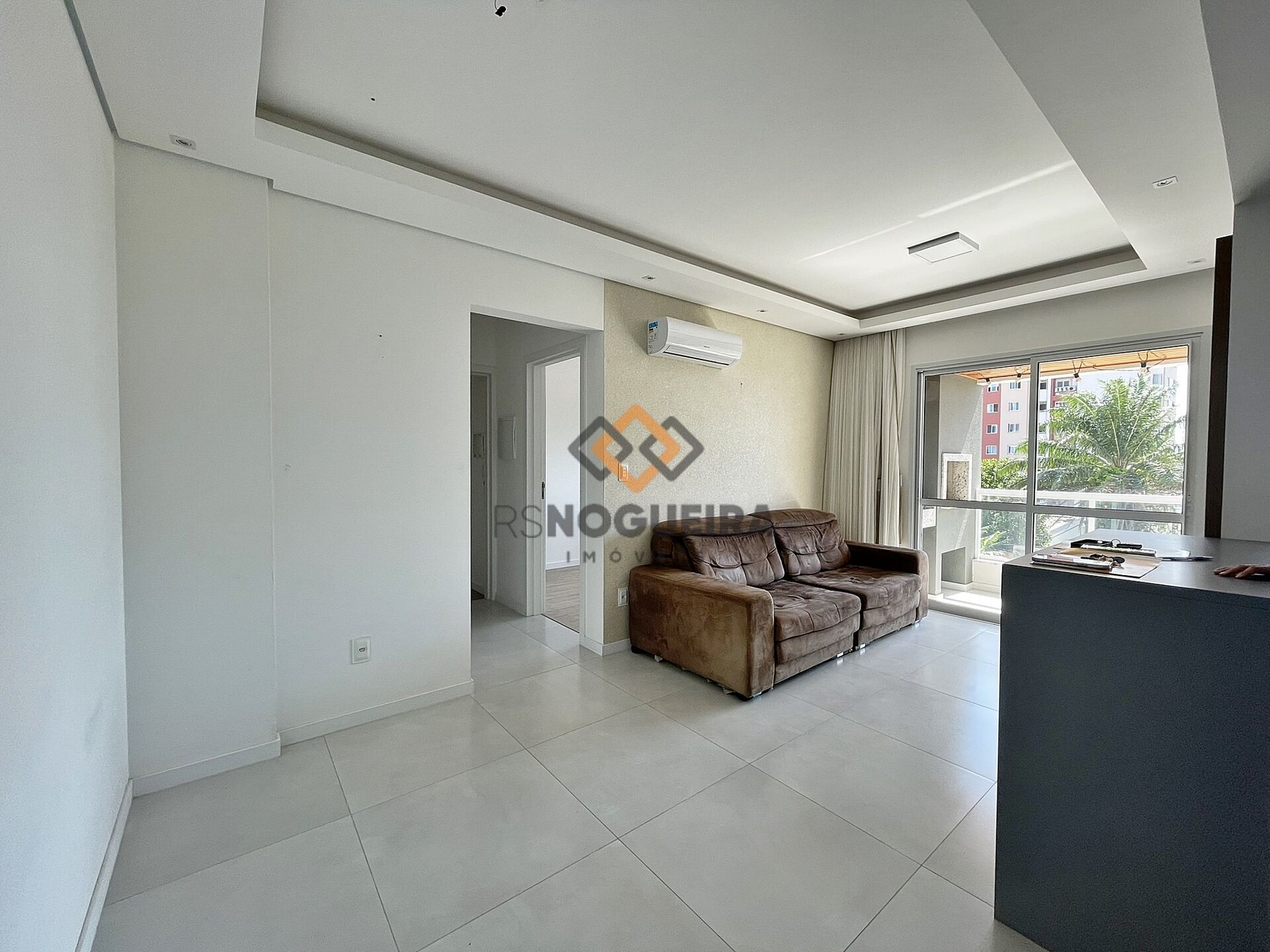 Apartamento para alugar com 2 quartos, 75m² - Foto 9