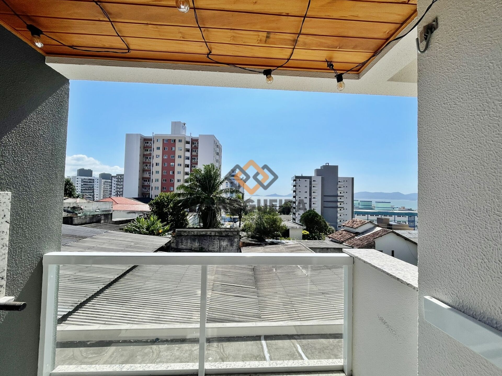 Apartamento para alugar com 2 quartos, 75m² - Foto 5
