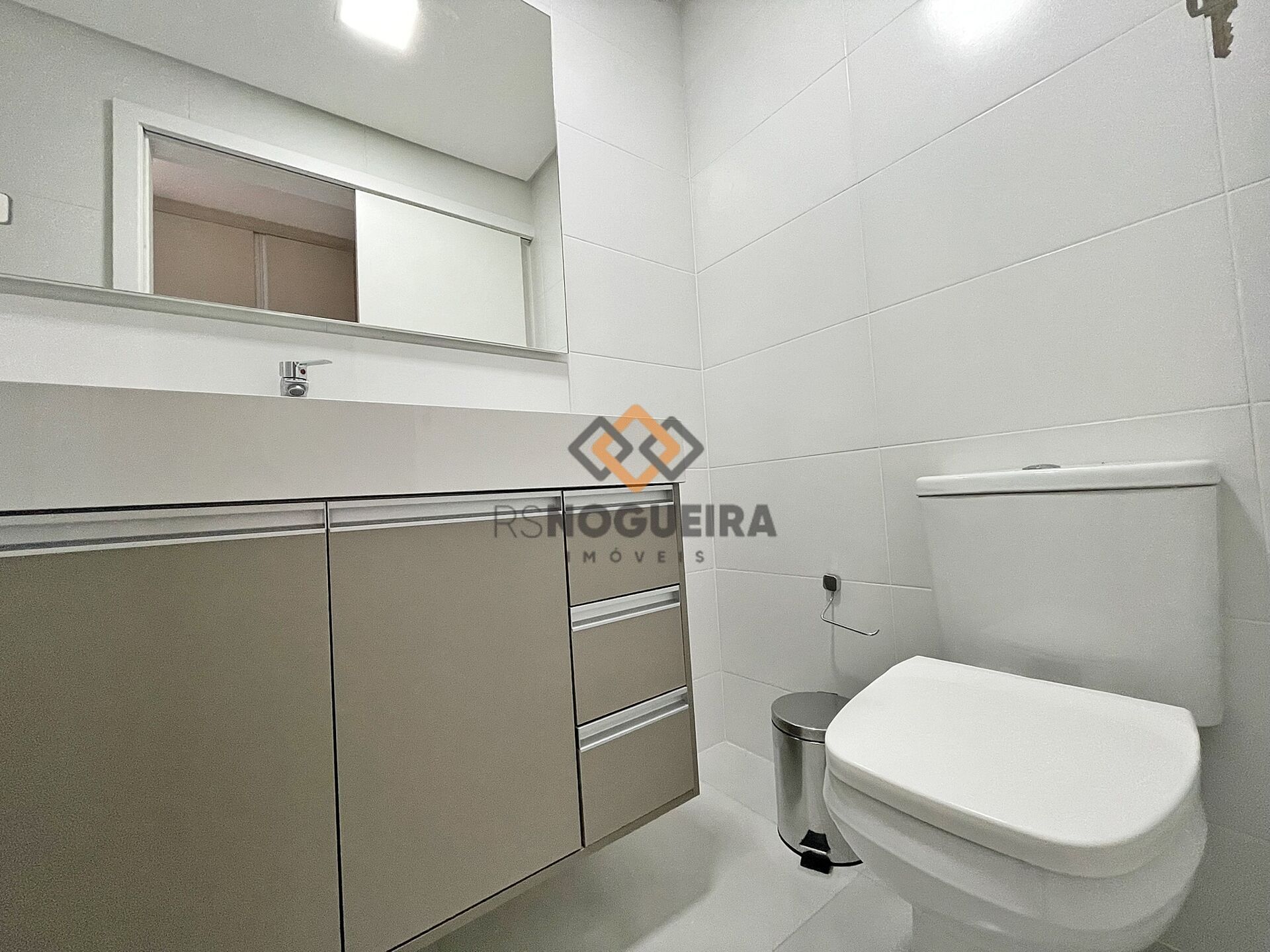 Apartamento para alugar com 2 quartos, 75m² - Foto 21
