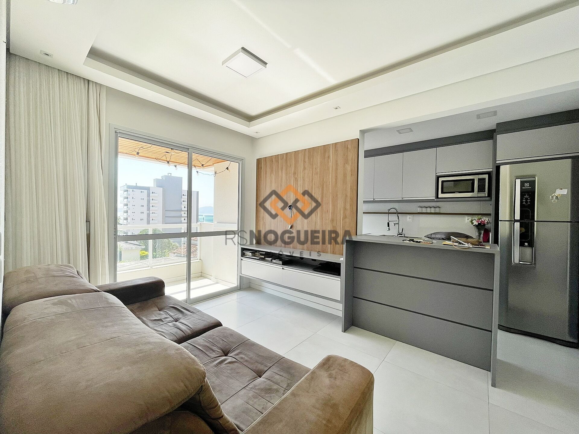 Apartamento para alugar com 2 quartos, 75m² - Foto 10