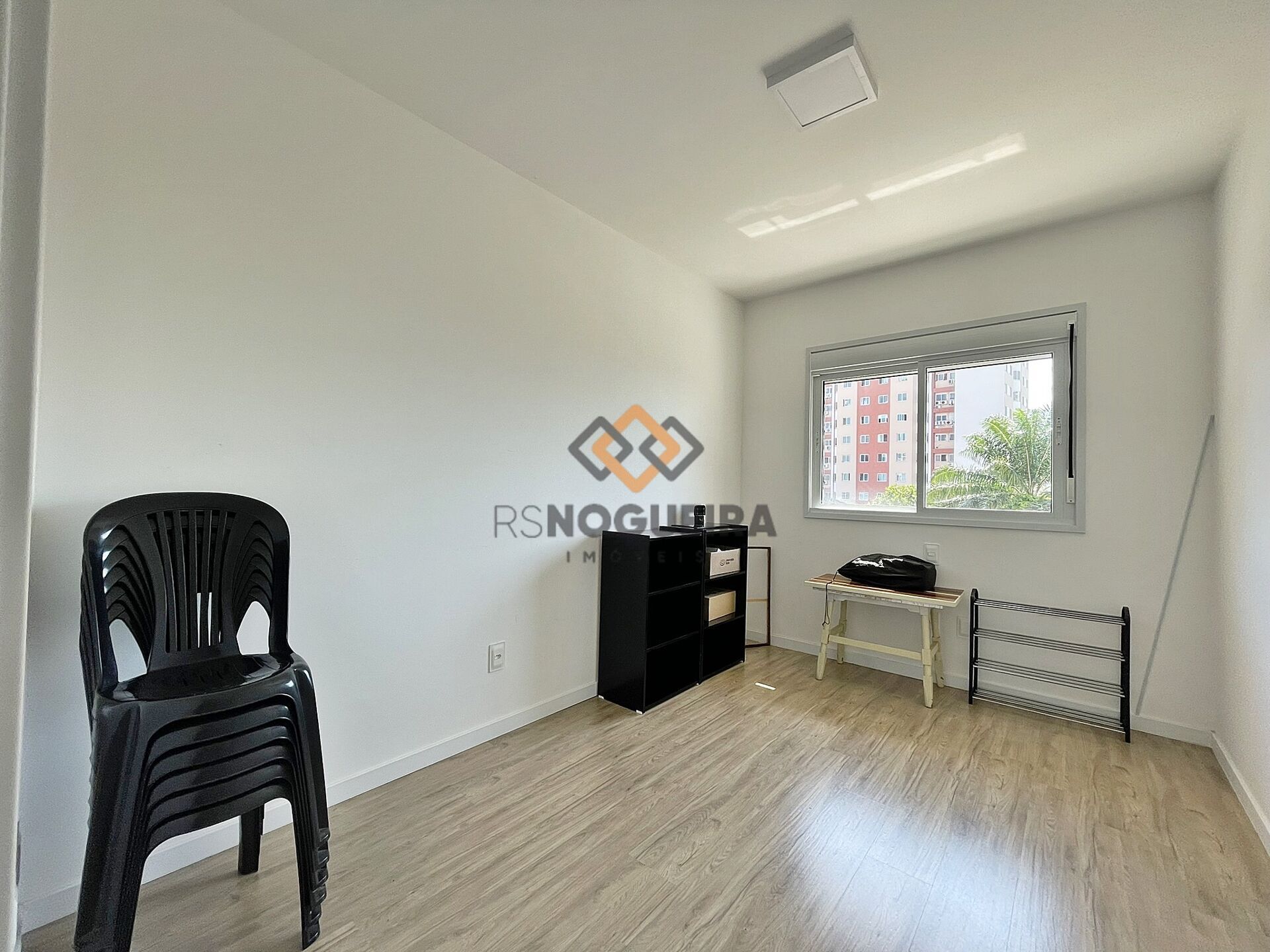 Apartamento para alugar com 2 quartos, 75m² - Foto 11