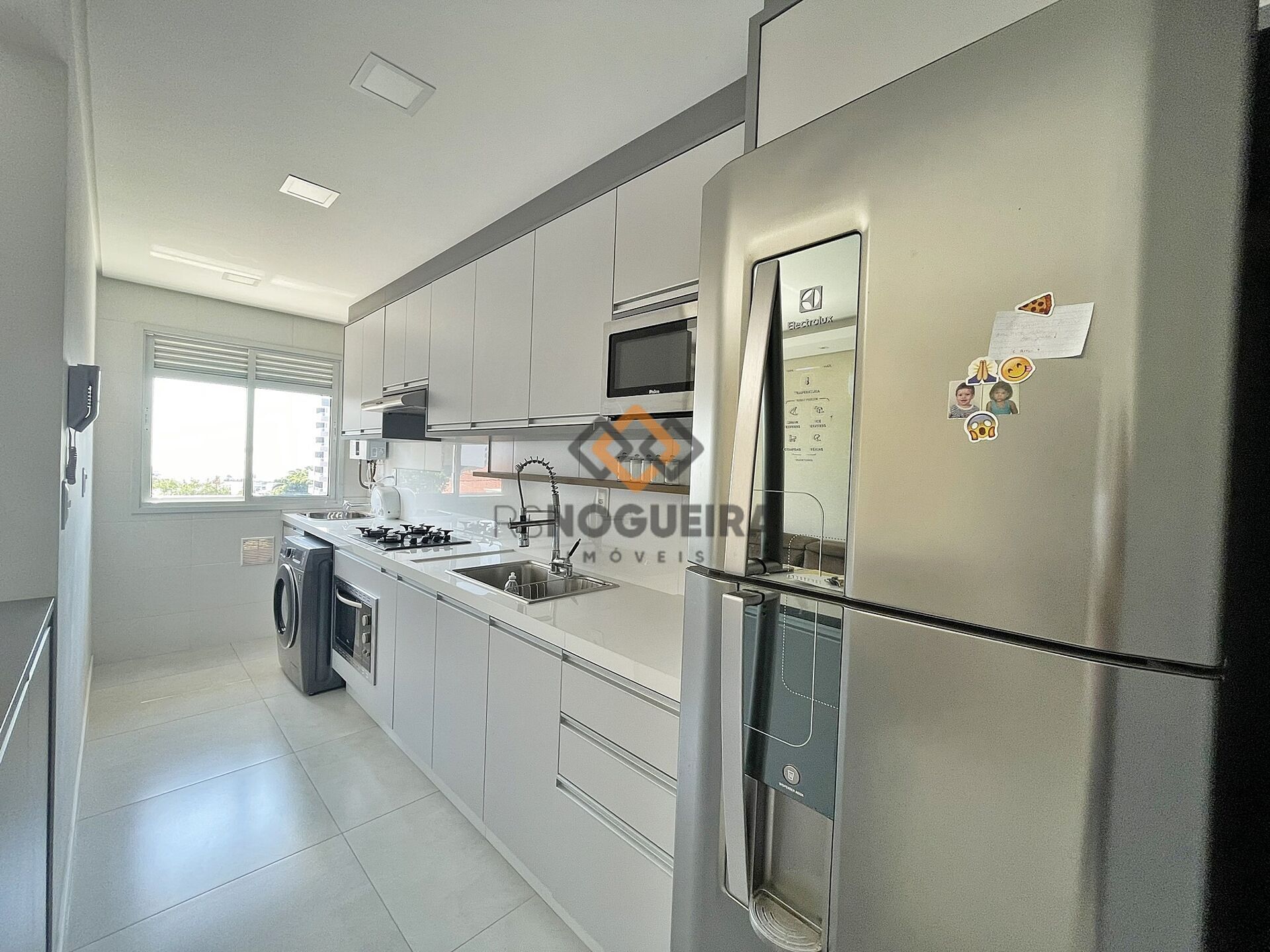 Apartamento para alugar com 2 quartos, 75m² - Foto 1